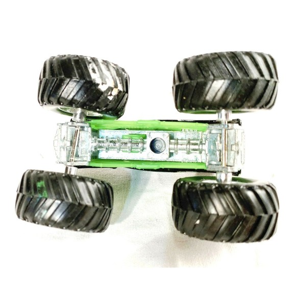 Hot Wheels Monster Jam Grave Digger 1:64 Diecast - Picture 4 of 4